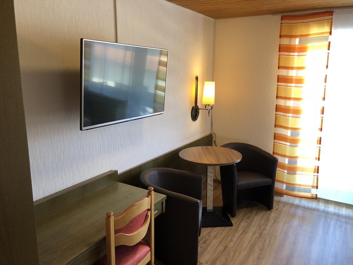 Hotel Heuberger Hof, Wehingen מראה חיצוני תמונה